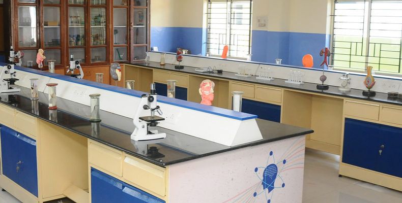 BIOLOGY LAB